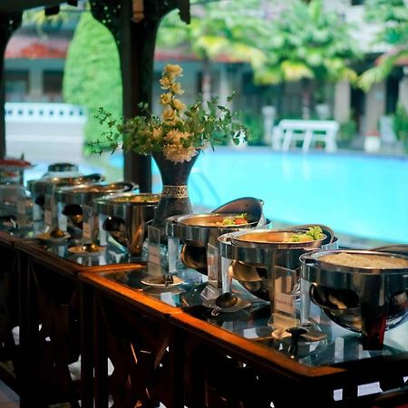 Cakra Kembang Hotel Kejayan Экстерьер фото