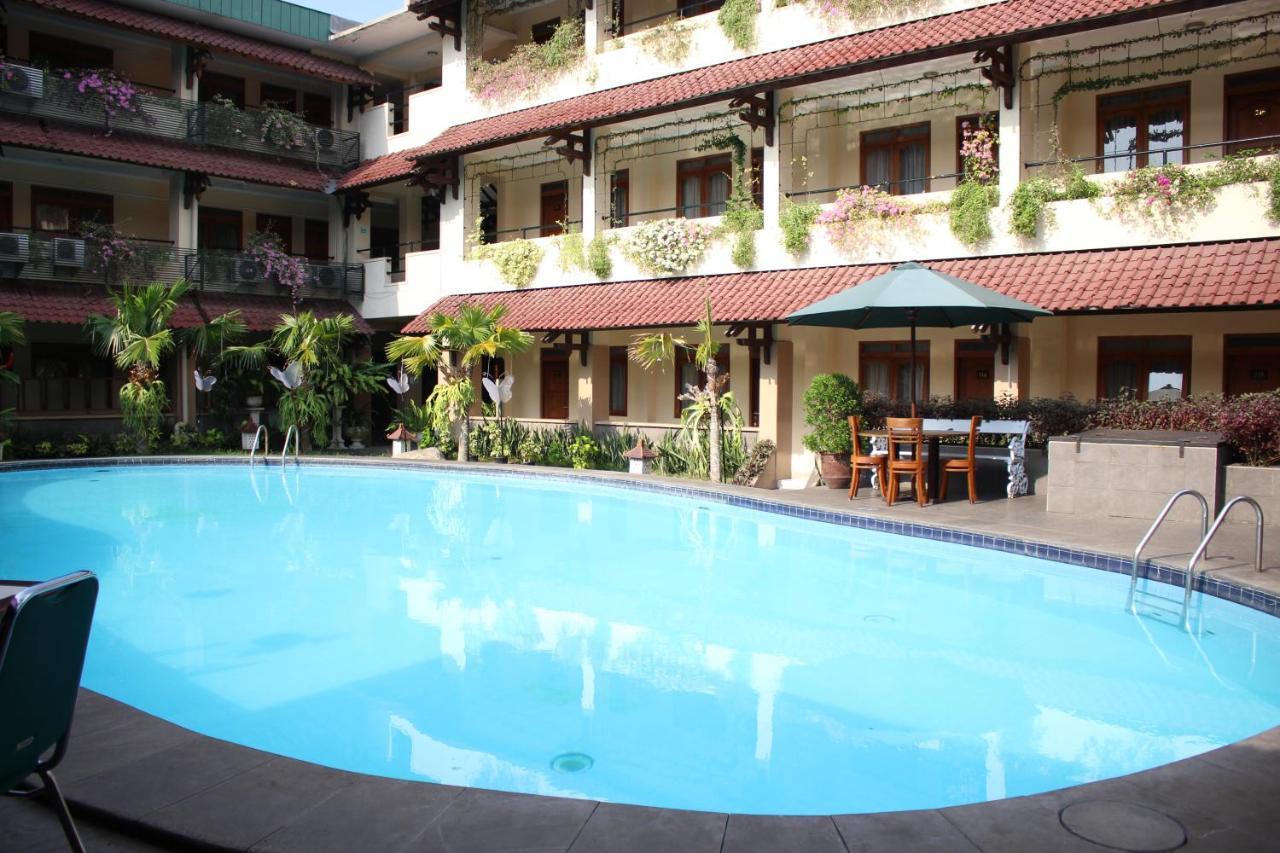 Cakra Kembang Hotel Kejayan Экстерьер фото