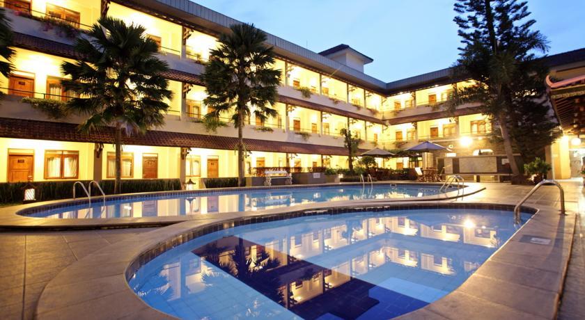 Cakra Kembang Hotel Kejayan Экстерьер фото