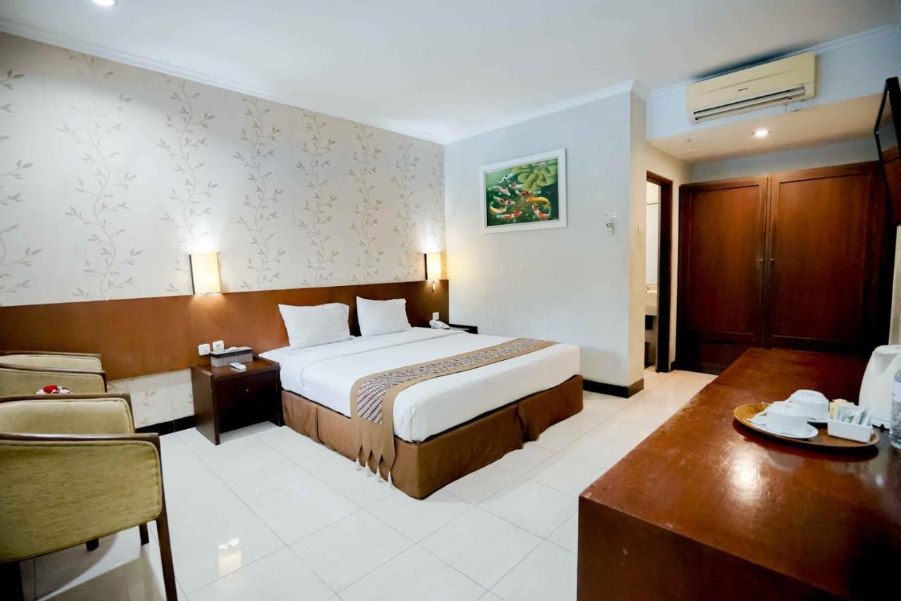 Cakra Kembang Hotel Kejayan Экстерьер фото