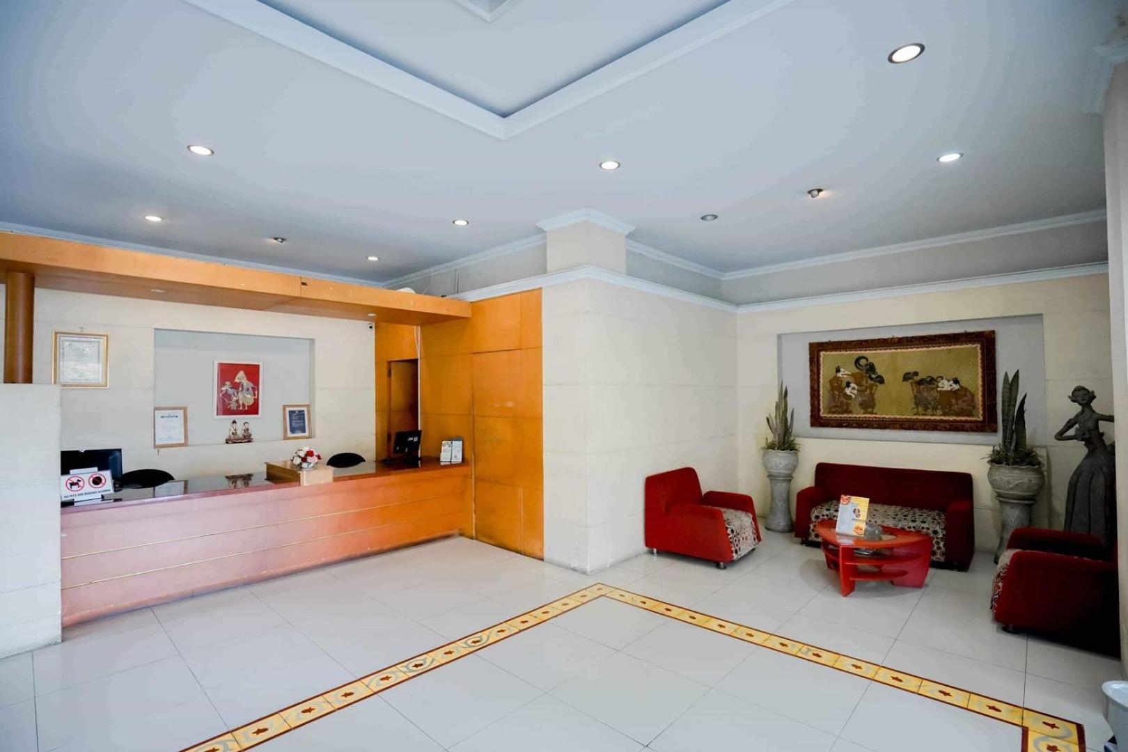 Cakra Kembang Hotel Kejayan Экстерьер фото