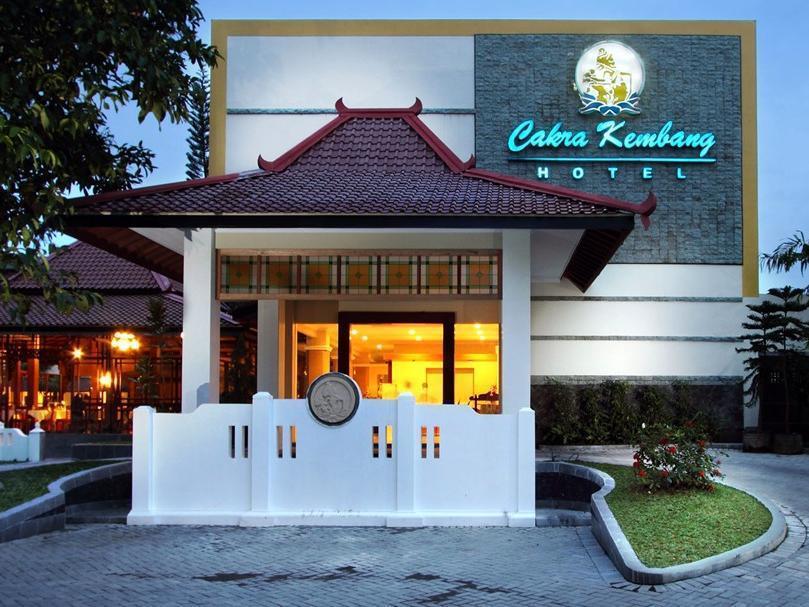 Cakra Kembang Hotel Kejayan Экстерьер фото