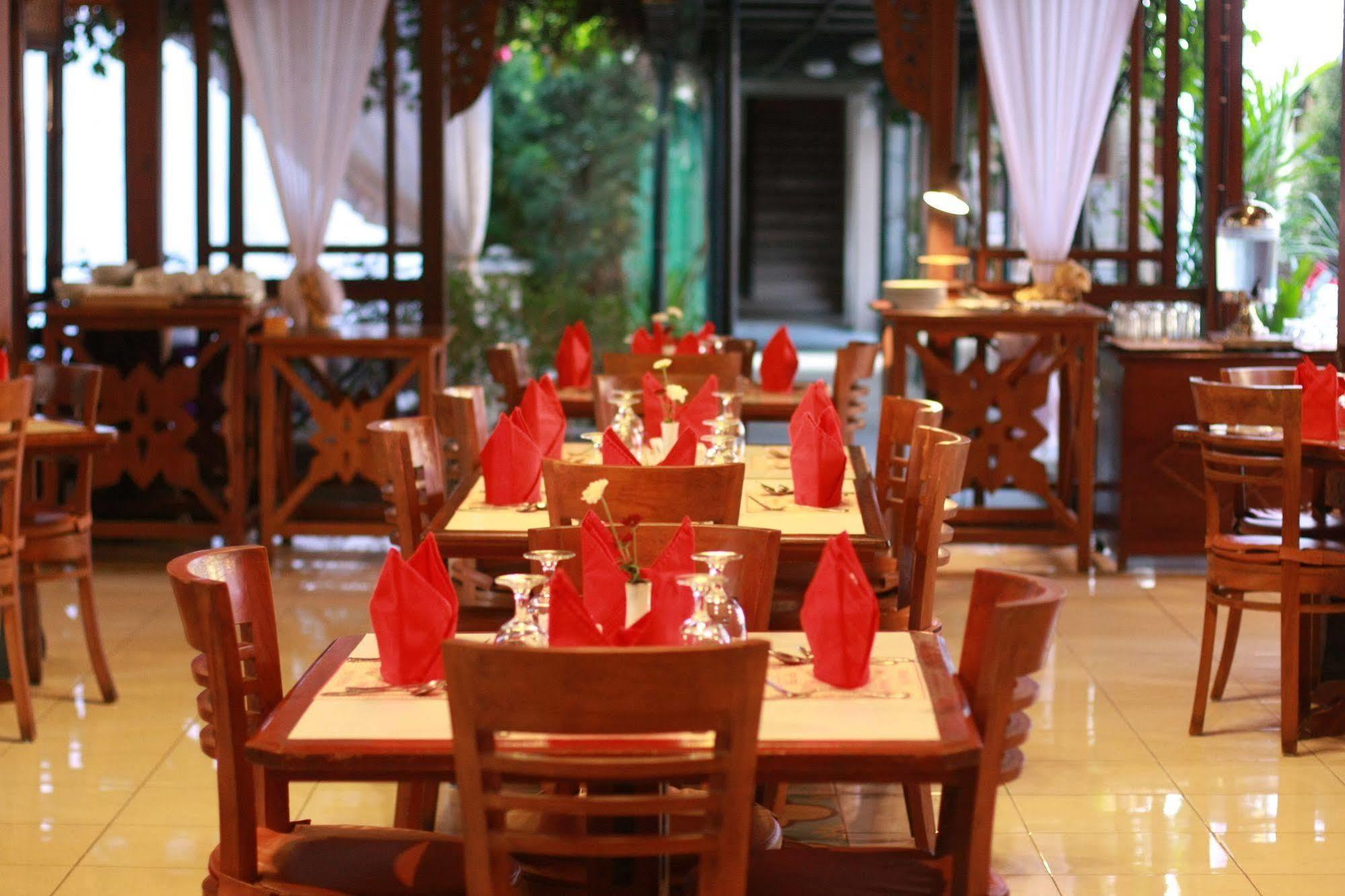 Cakra Kembang Hotel Kejayan Экстерьер фото